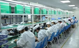 智能浪潮下的藍(lán)領(lǐng)之路 工廠工人如何應(yīng)對(duì)自動(dòng)化轉(zhuǎn)型與職業(yè)中介的新角色